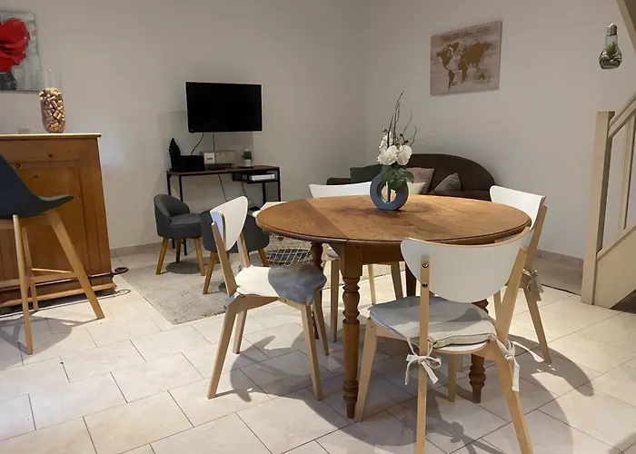 L'orchidee Au Bord De L'eau