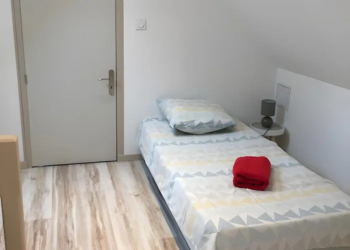 L'orchidee Au Bord De L'eau